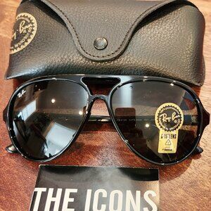 Ray-Ban RB4125 Cats 5000 Black Green G15 Sunglasses 59mm NWT w Case